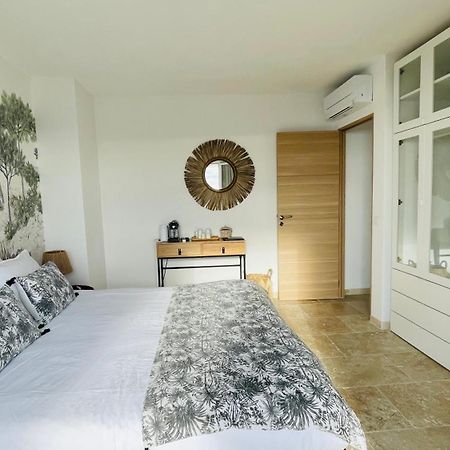 Villa Cacharelle Vue Mer Piscine 카발레르쉬르메르 외부 사진