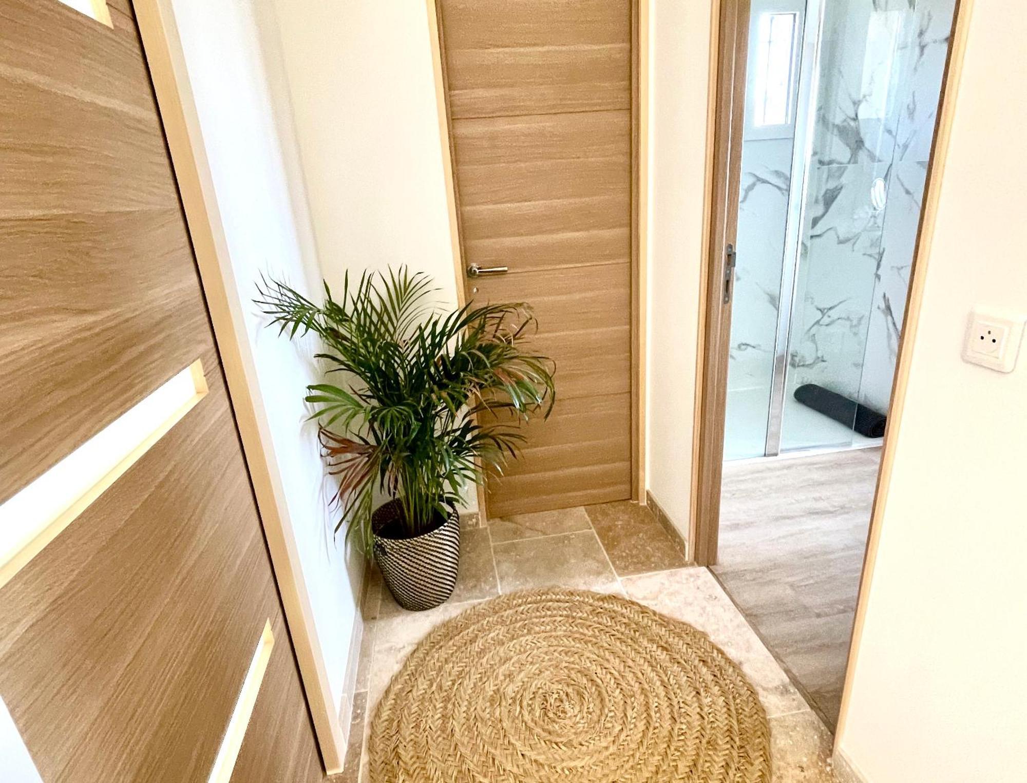 Villa Cacharelle Vue Mer Piscine 카발레르쉬르메르 외부 사진