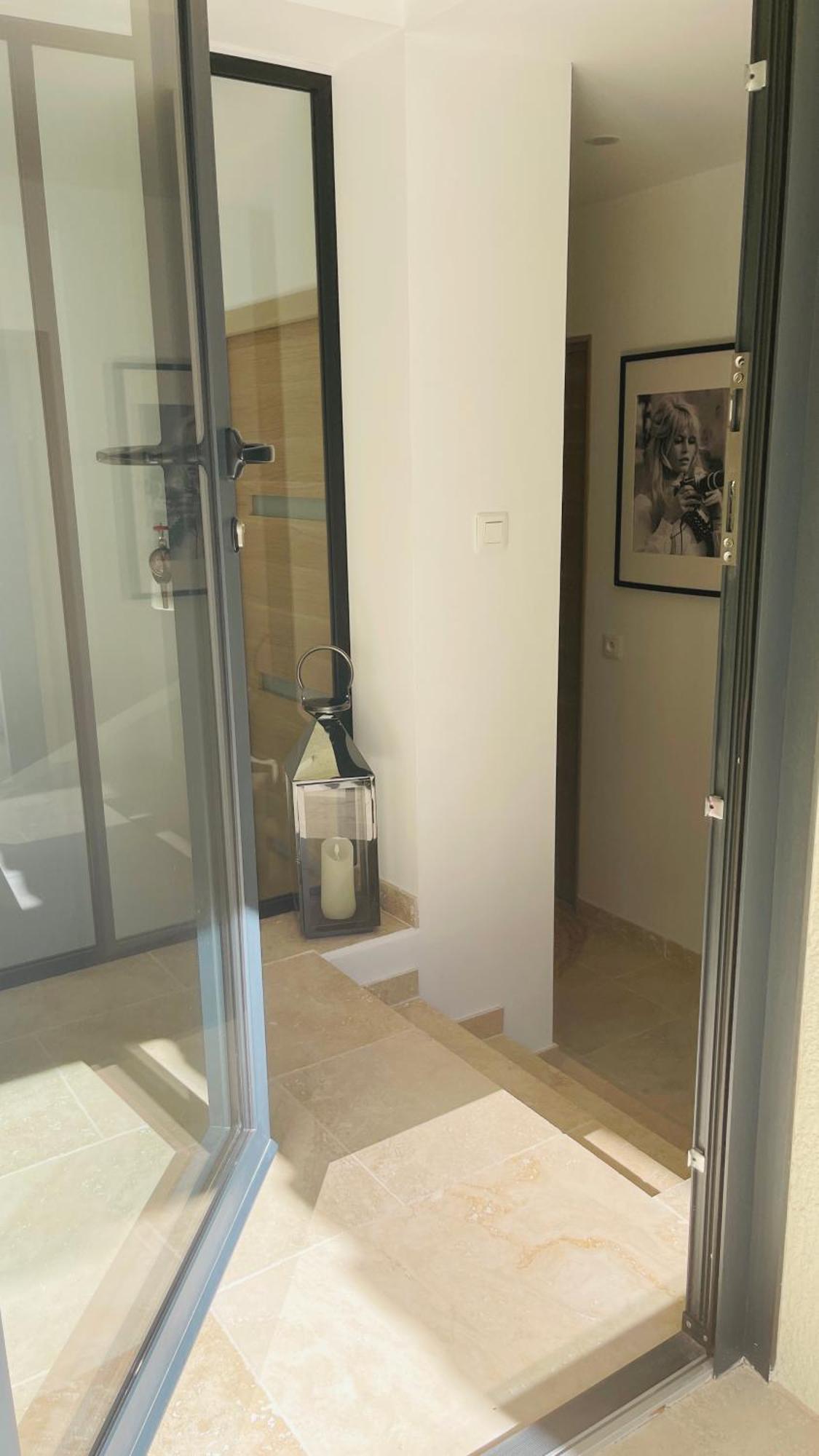 Villa Cacharelle Vue Mer Piscine 카발레르쉬르메르 외부 사진
