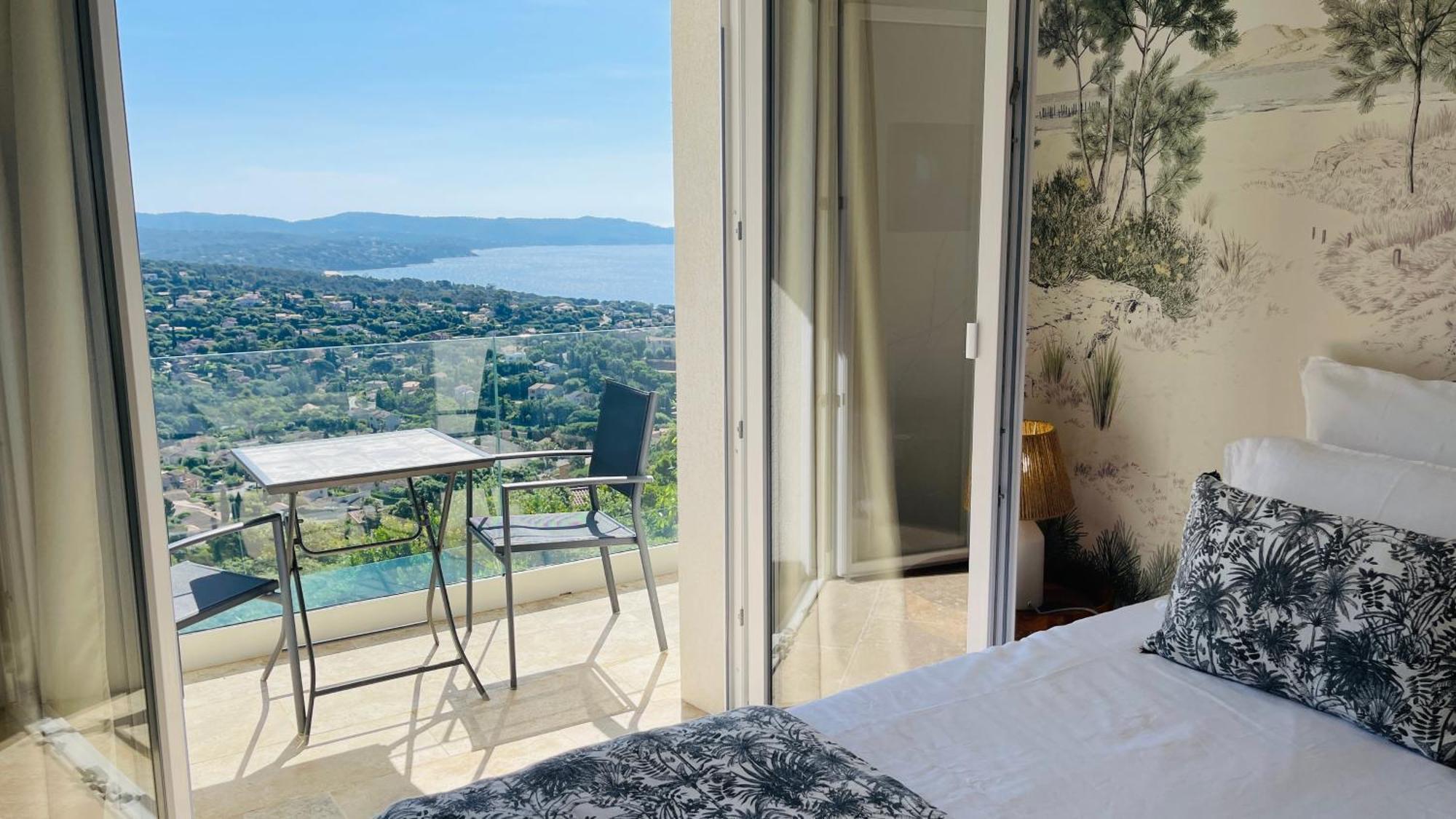Villa Cacharelle Vue Mer Piscine 카발레르쉬르메르 외부 사진